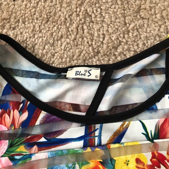 Flower pattern Dress - Picture 2 of 4